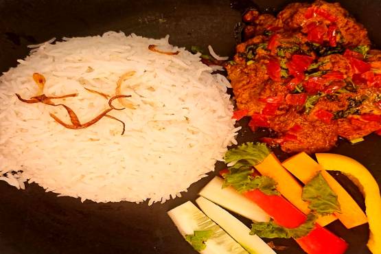 Chicken Tikka Butter Masala with Steam Rice and Salad