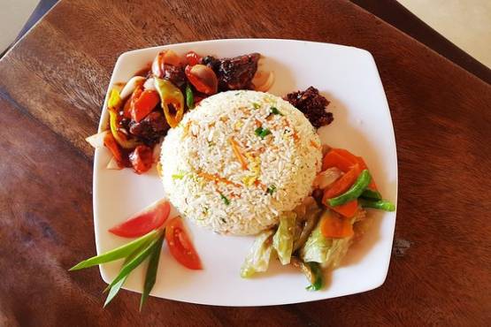 Chicken Tandoori with vegetable and fried price Set Menu 4